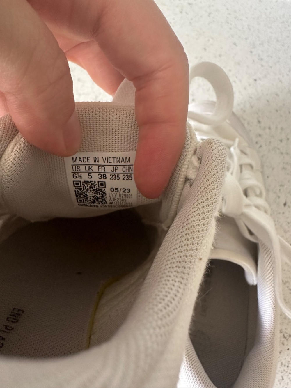 Adidas Bravada 2.0 Platform Sneaker - Picture 7 of 7